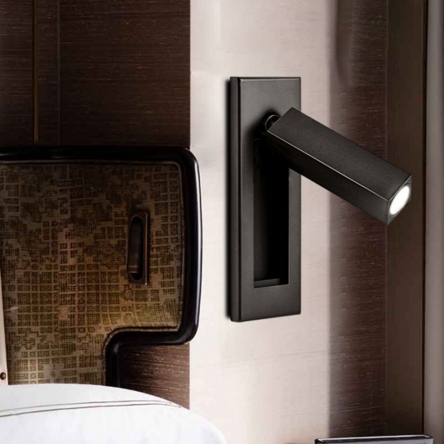 Minimalist Recessed Wall Lamp