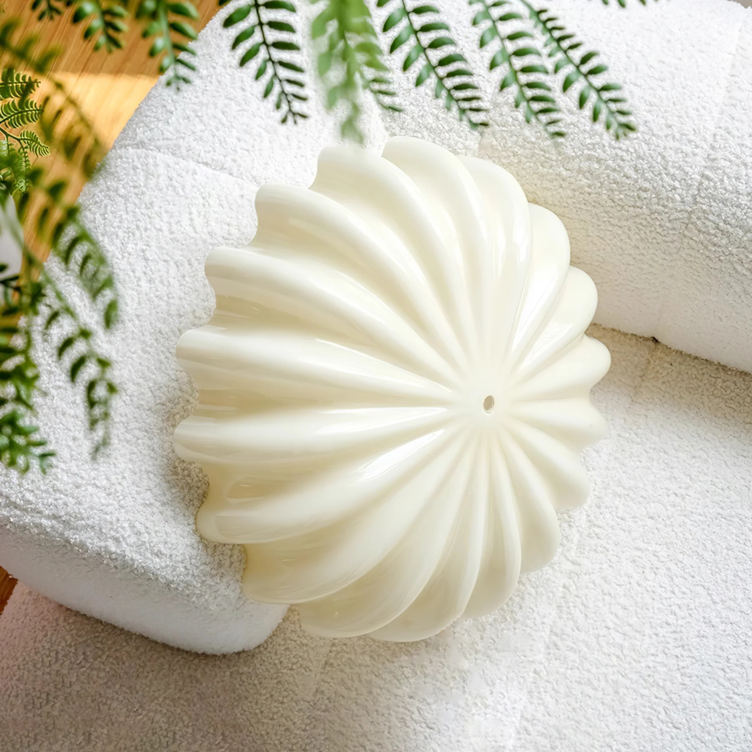 Retro-Inspired Glass Pendant Lamp