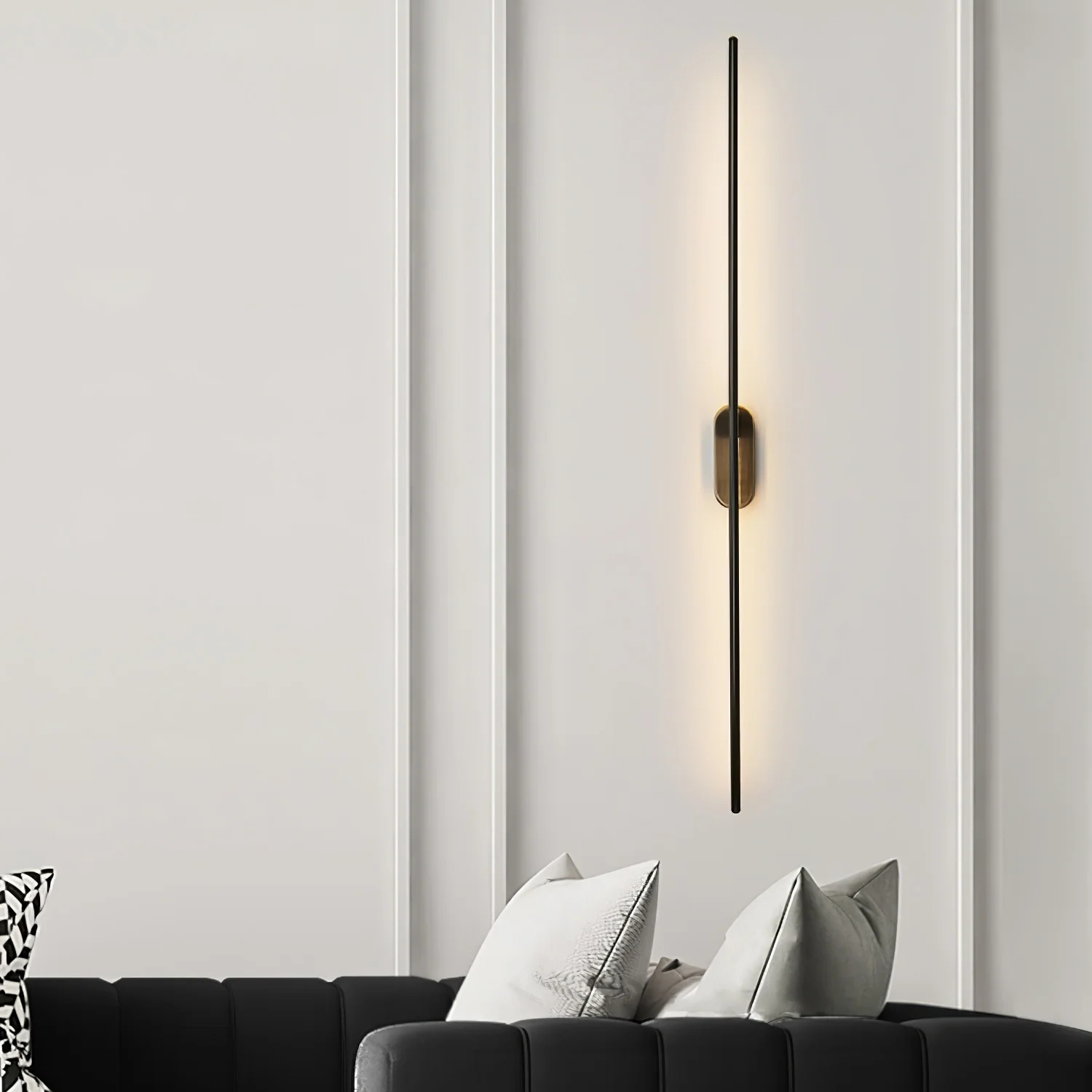 Slim Metal Wall Lamp