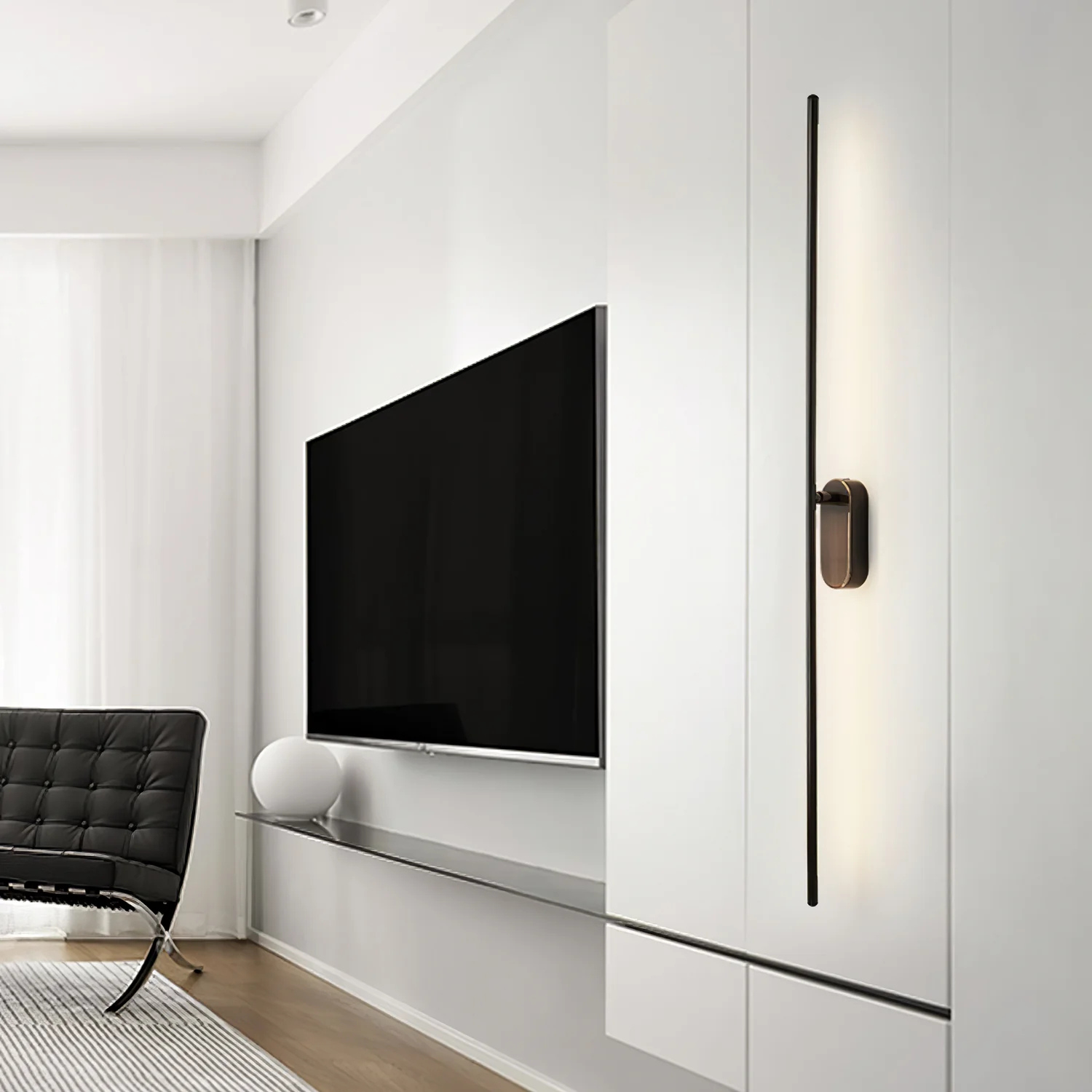 Slim Metal Wall Lamp