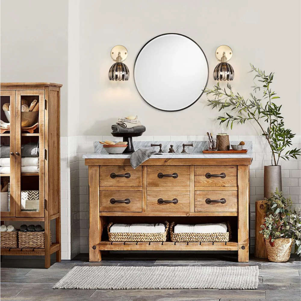 Pleated Glass Wall Lamp